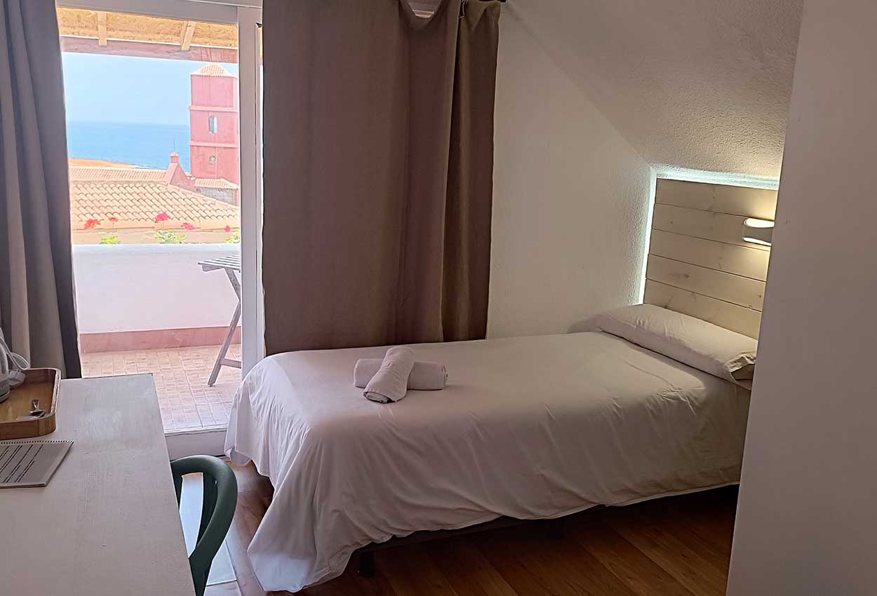 Habitacion individual con balcon